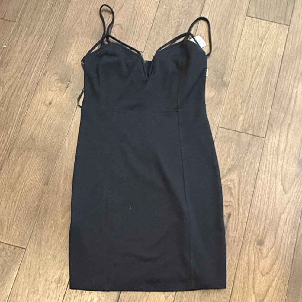 Forever 21 Black Spaghetti Strap Dress NWT Medium C16-015